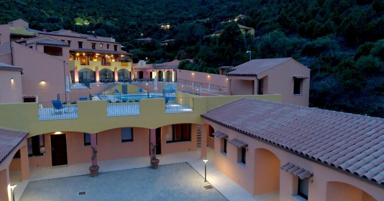 Sosventos Village Hotel Teulada Kültér fotó